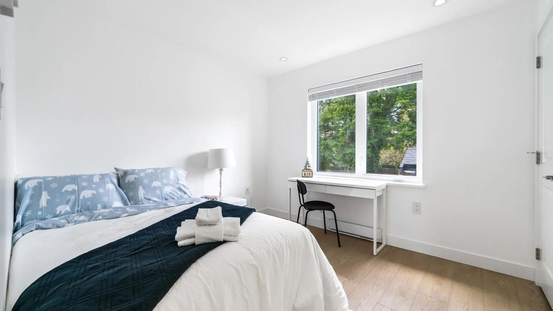 Holiday home Charming 2-Bd Retreat In The Heart Of Vancouver